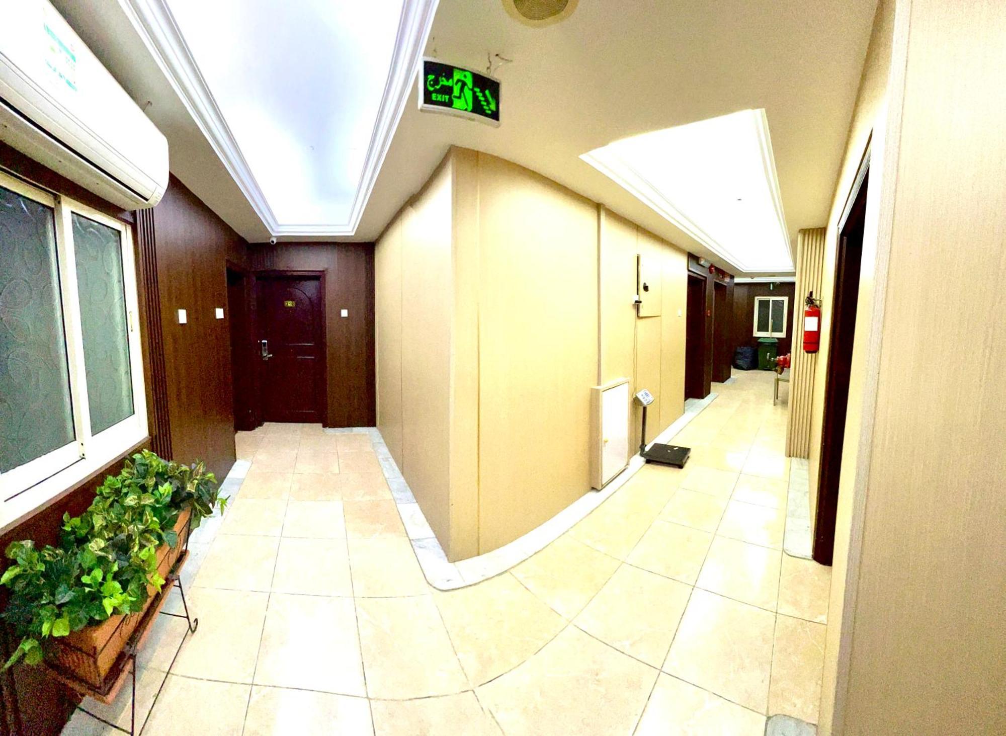 Al Ahrar Hotel Dubai Buitenkant foto
