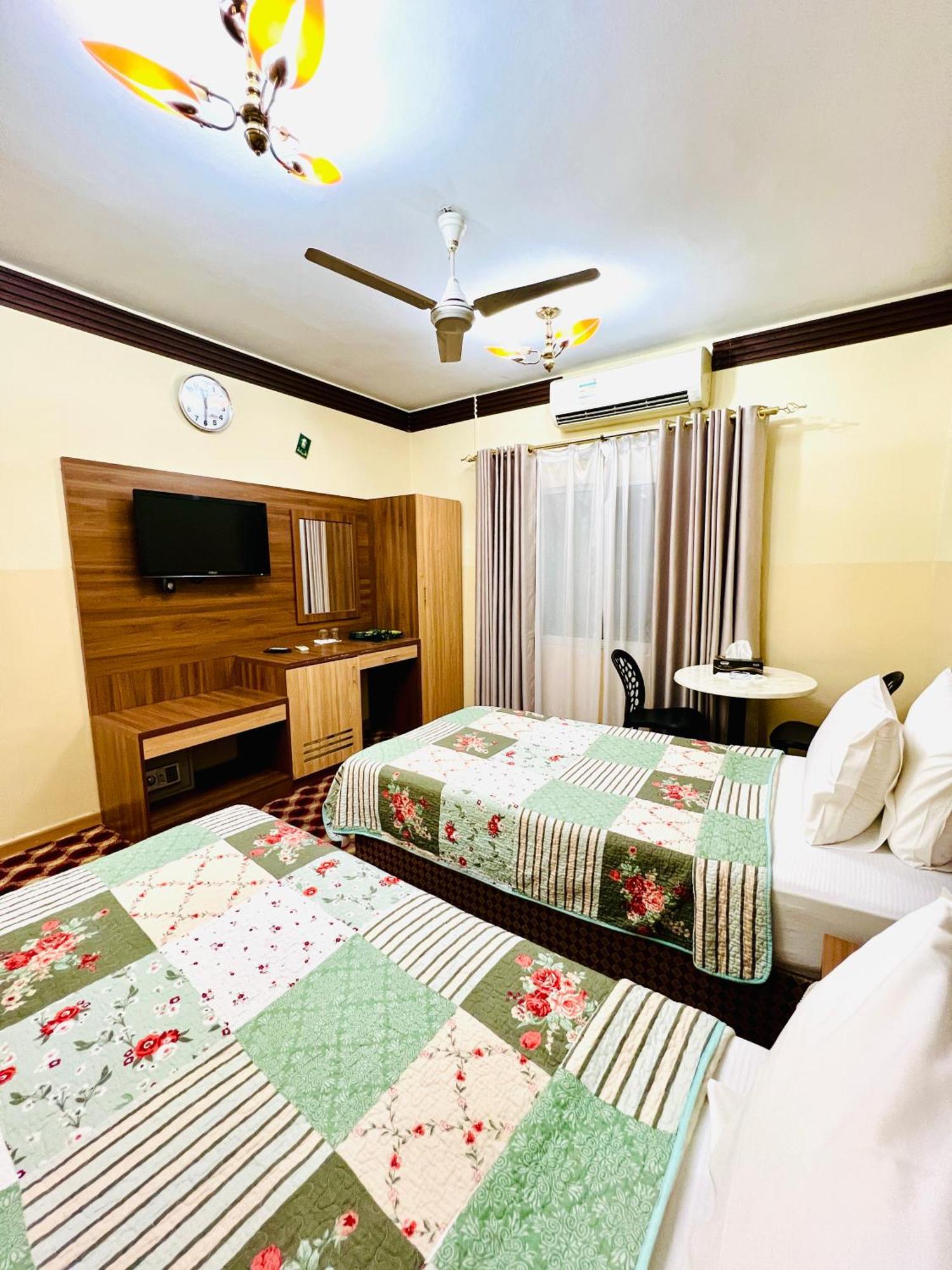 Al Ahrar Hotel Dubai Buitenkant foto